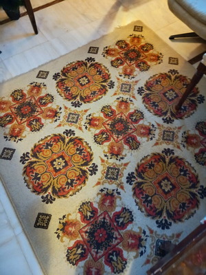 Persian wool rug 3 meters like new