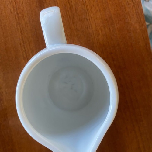 Nounou milk jug and sugar bowl set collectible like new