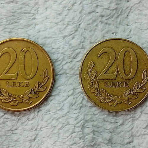 Albanian coins used, set of 2, 20 Leke 2000 and 2012