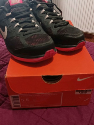 Nike Dual Fusion Run 3 women's running shoes size 36, black and pink