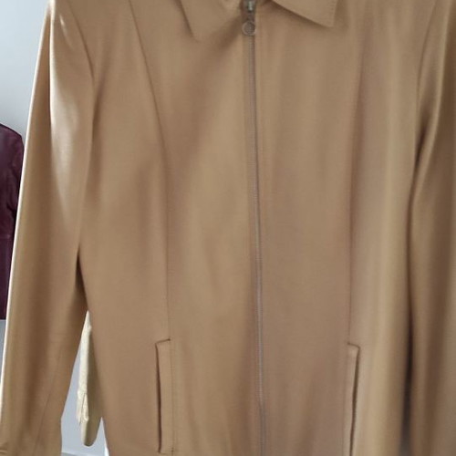 Gianni Italia leather jacket like new, size M, beige