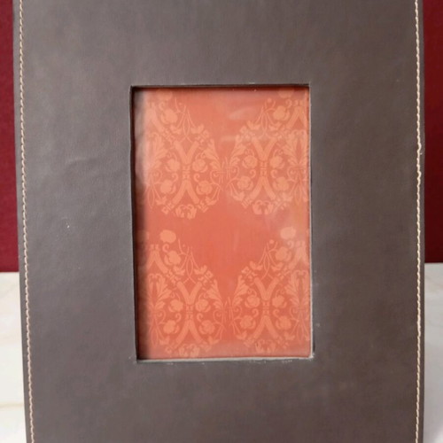 Photo frame with dark brown leatherette like new