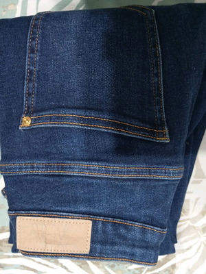 Zara women's blue jeans like new, slim fit size S 36 8