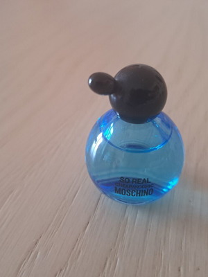 Moschino Cheap and Chic So Real μίνι άρωμα Eau de Toilette 4,9ml καινούργιο