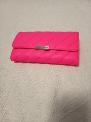 Fuchsia wallet (New)