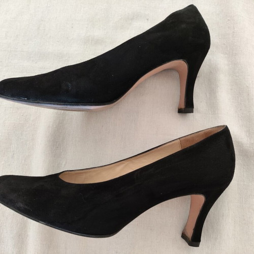 Ladies black heels size 40 Dino Zengini like new