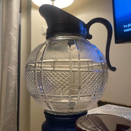 Crystal pitcher like new