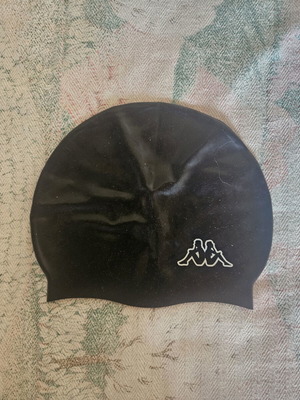 Kappa swimming cap like new