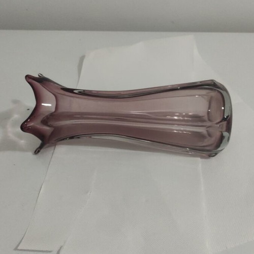 Crystal vase like new, purple burgundy