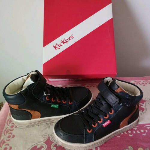 Kickers boots size 29 like new, black