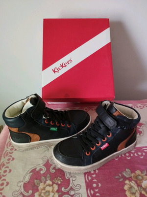 Kickers boots size 29 like new, black