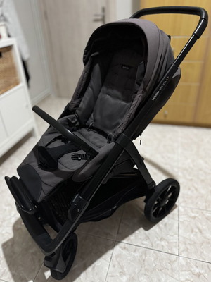 Inglesina Aptica XT stroller and carrycot 2-in-1 used