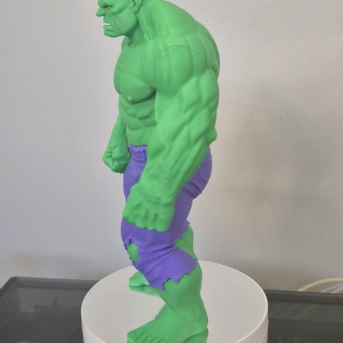 Hulk collectible figure like new, 25 cm tall