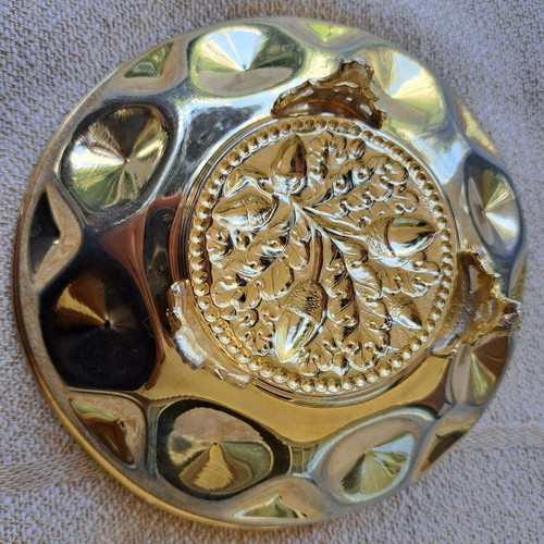 Vintage gilded brass fondue bowl with embossed designs like new