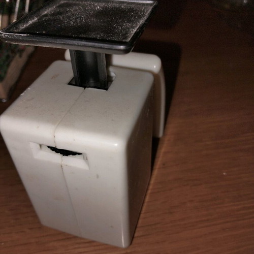 Mini scale like new