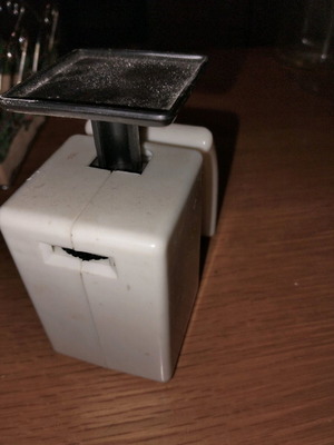 Mini scale like new