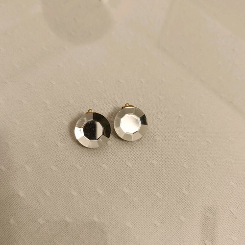 Clip-on earrings new