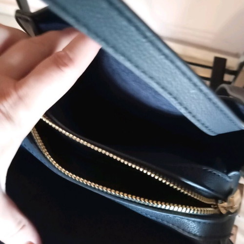 Axel bag navy blue like new