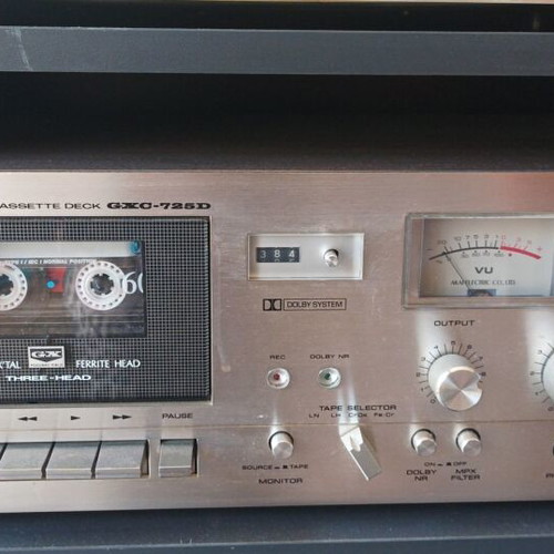 Akai GXC-725D vintage cassette deck with wood cabinet