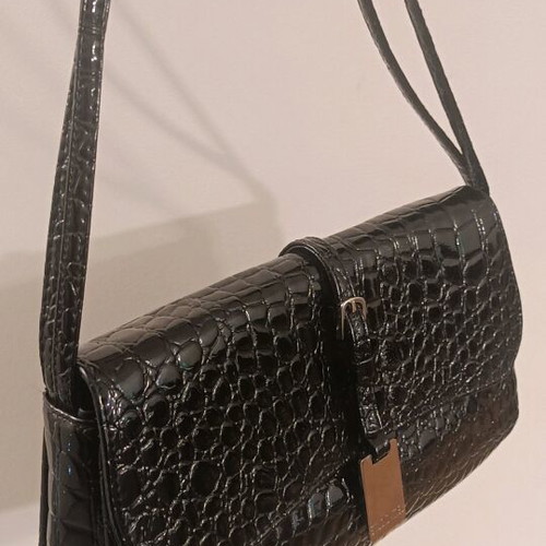 Croc print vegan leather shoulder bag like new, black