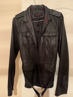 Banana Republic leather jacket 100% like new, size M