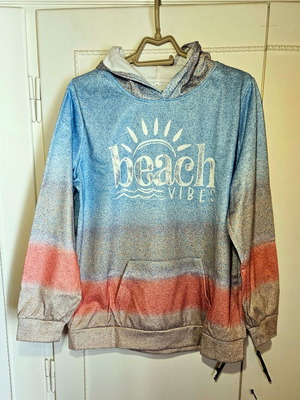 Beach Vibes sweatshirt multicolor size L like new