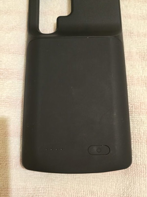 Case with powerbank 4700mAh for Samsung Galaxy S22 Ultra like new