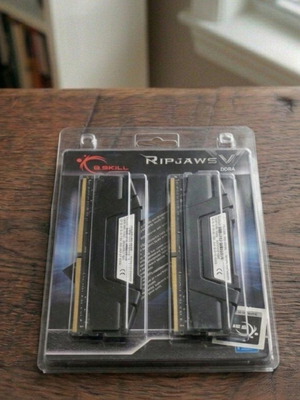 G.Skill Ripjaws V DDR4 32GB (2x16GB) 3200MHz καινούργιες