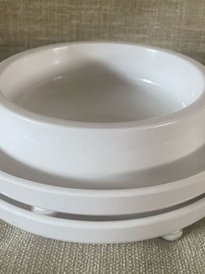 Pet food bowl for dog or cat new