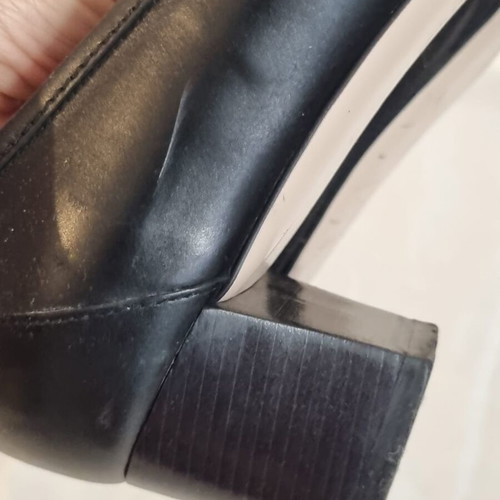Salvatore Ferragamo shoes size 38.5 used, black pumps
