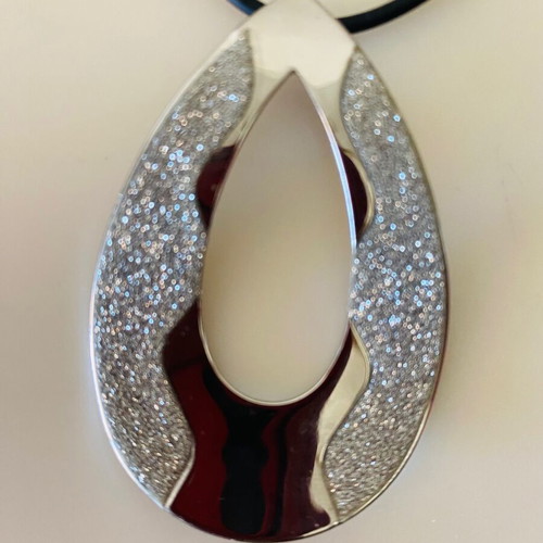 Teardrop necklace in silver tone with rhinestones and black cord new