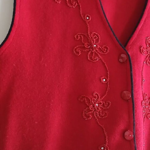 Vintage embroidered red women's vest, like new