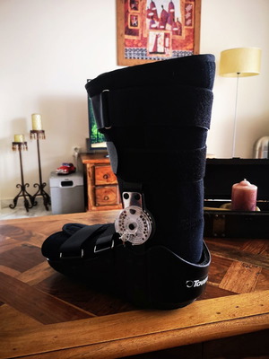 Functional ankle brace used (Boot)