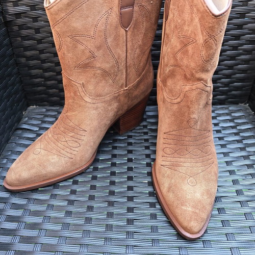 Coach Pamela boots size 40.5, new