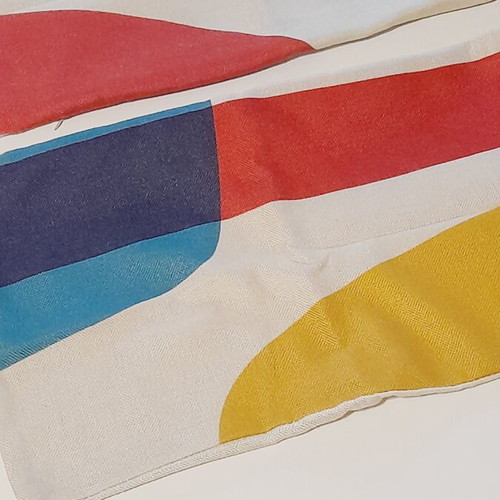 Color Block Set of 4 Sofa Pillow Covers like new, linen canvas