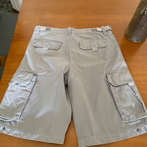 Basic Red Bermuda shorts size M
