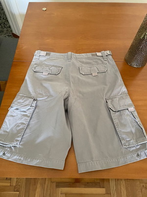 Basic Red Bermuda shorts size M