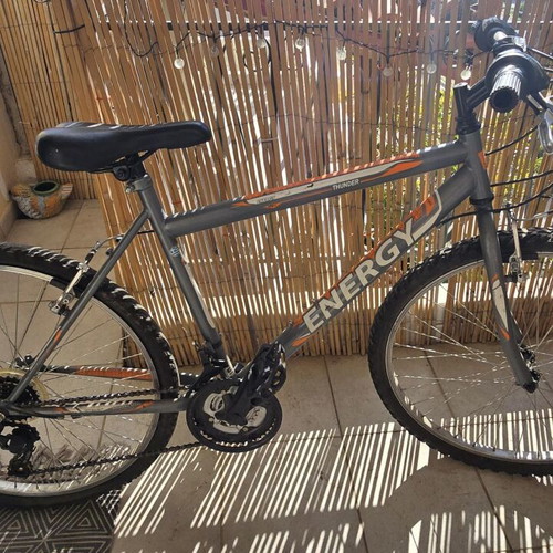 Energy Thunder 26" 2025 Mountain Bike used with 6 speeds gray