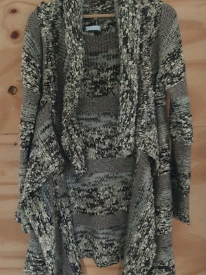 Warm cardigan like new, size L