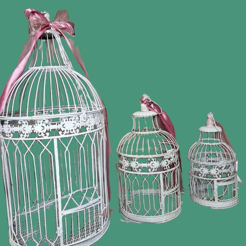Set of 4 Decorative Birdcages with Metal Stand Like New, Vintage White