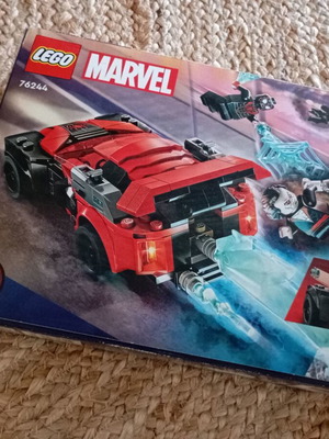 Lego Marvel Super Heroes Miles Morales vs. Morbius 76244 used