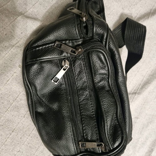 Leather belt and waist bag like new