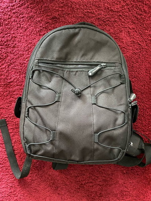 AmazonBasics backpack for SLR cameras like new