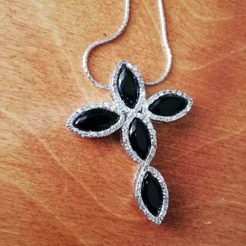 Silver cross 925 like new with white and black zircon