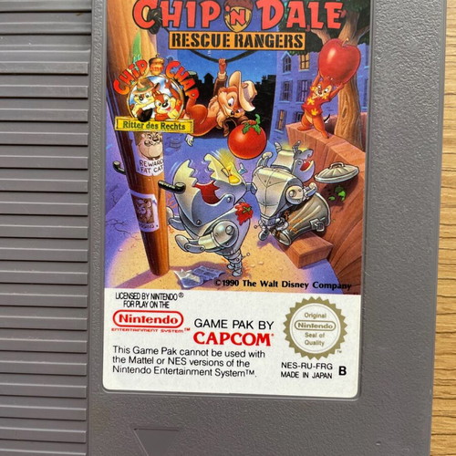 Nintendo NES Chip and Dale Rescue Rangers game used 1985