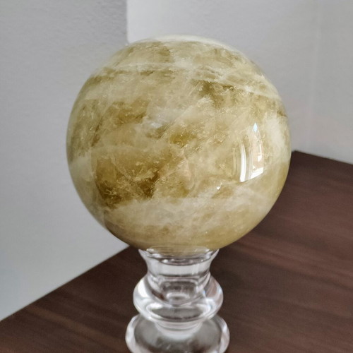 Large Citrine Sphere like new, 1860gr, 11cm diameter