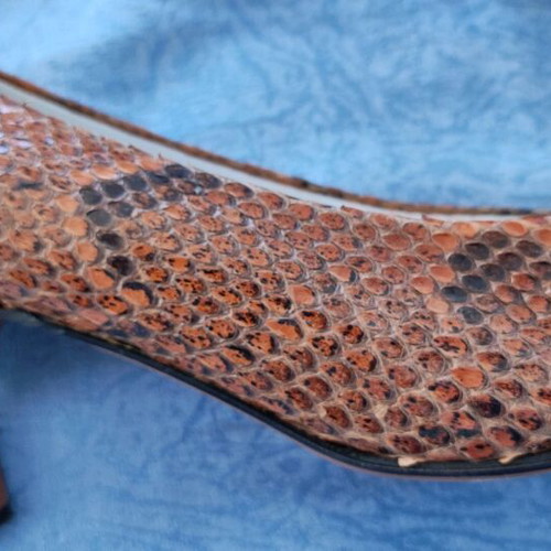 Vintage leather pumps size 40 like new, brown