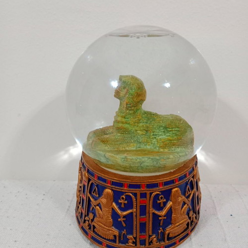 Musical snow globe Sphinx used with gold glitter and Aida music
