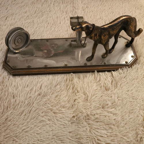 Collectible Vintage Bronze Desk Ornament with Dog like new