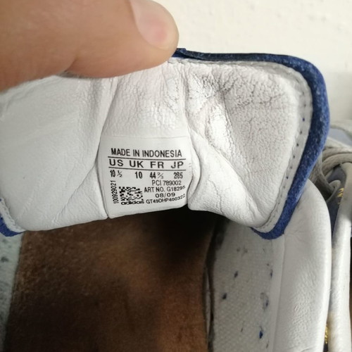 Adidas Stan Smith X krsn used, blue with gold designs, size 44 2/3